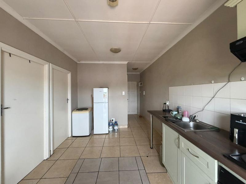 To Let 2 Bedroom Property for Rent in Grahamstown Eastern Cape